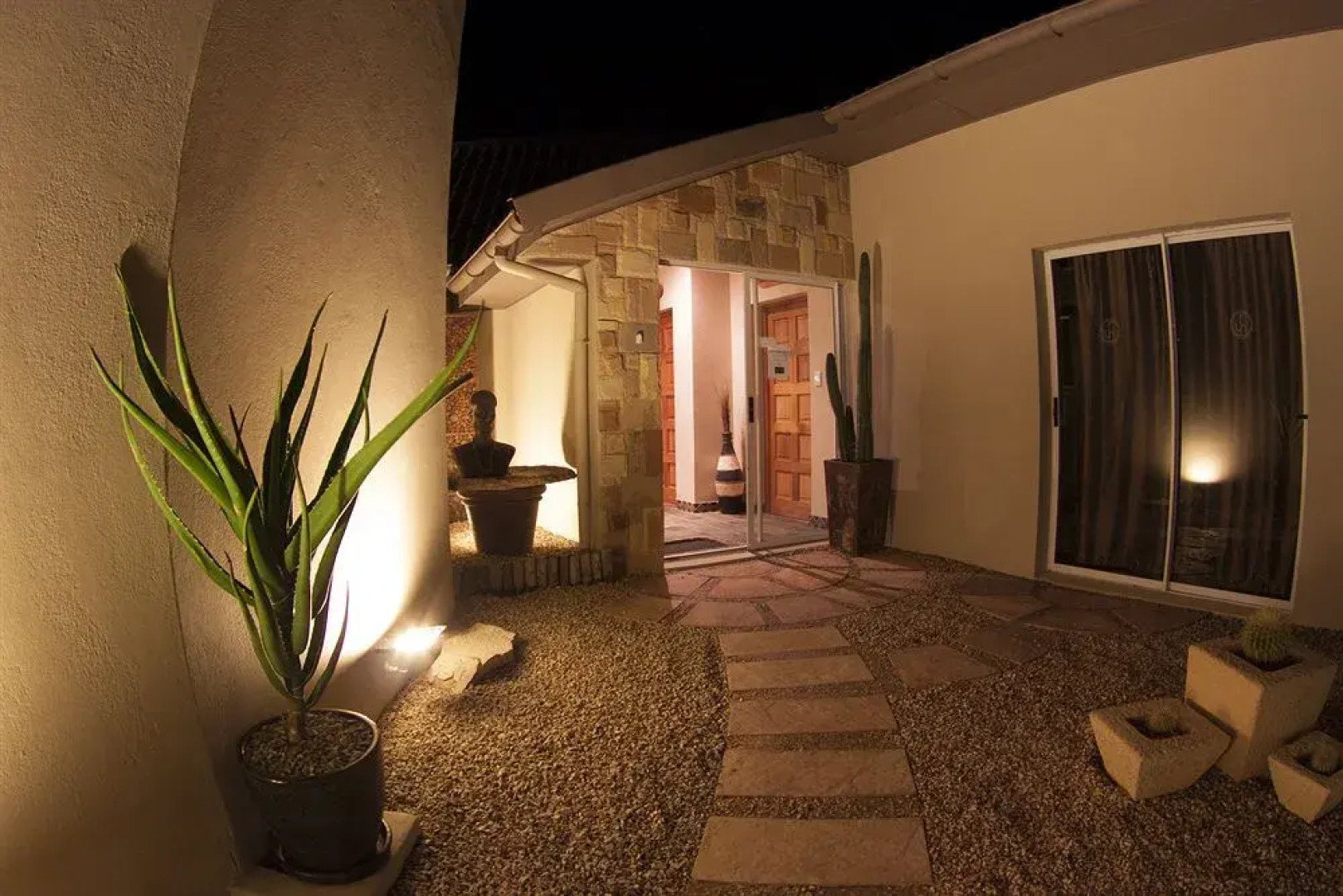 The Roundhouse Guesthouse