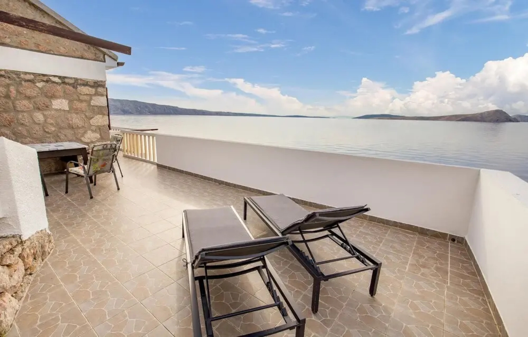 Stunning Home in Starigrad With 2 Bedrooms and Wifi