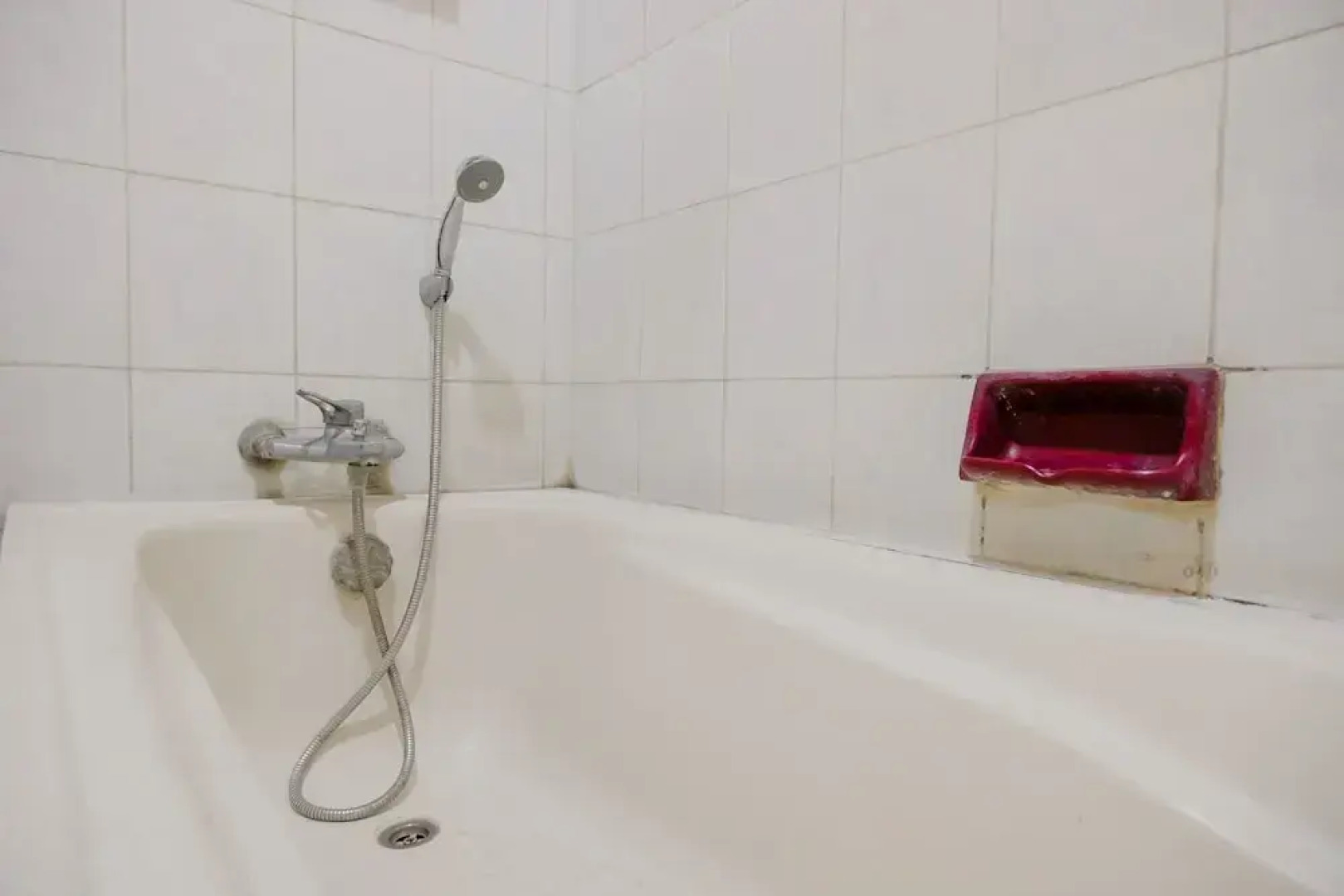 Spot On 1761 Hotel Dirgahayu