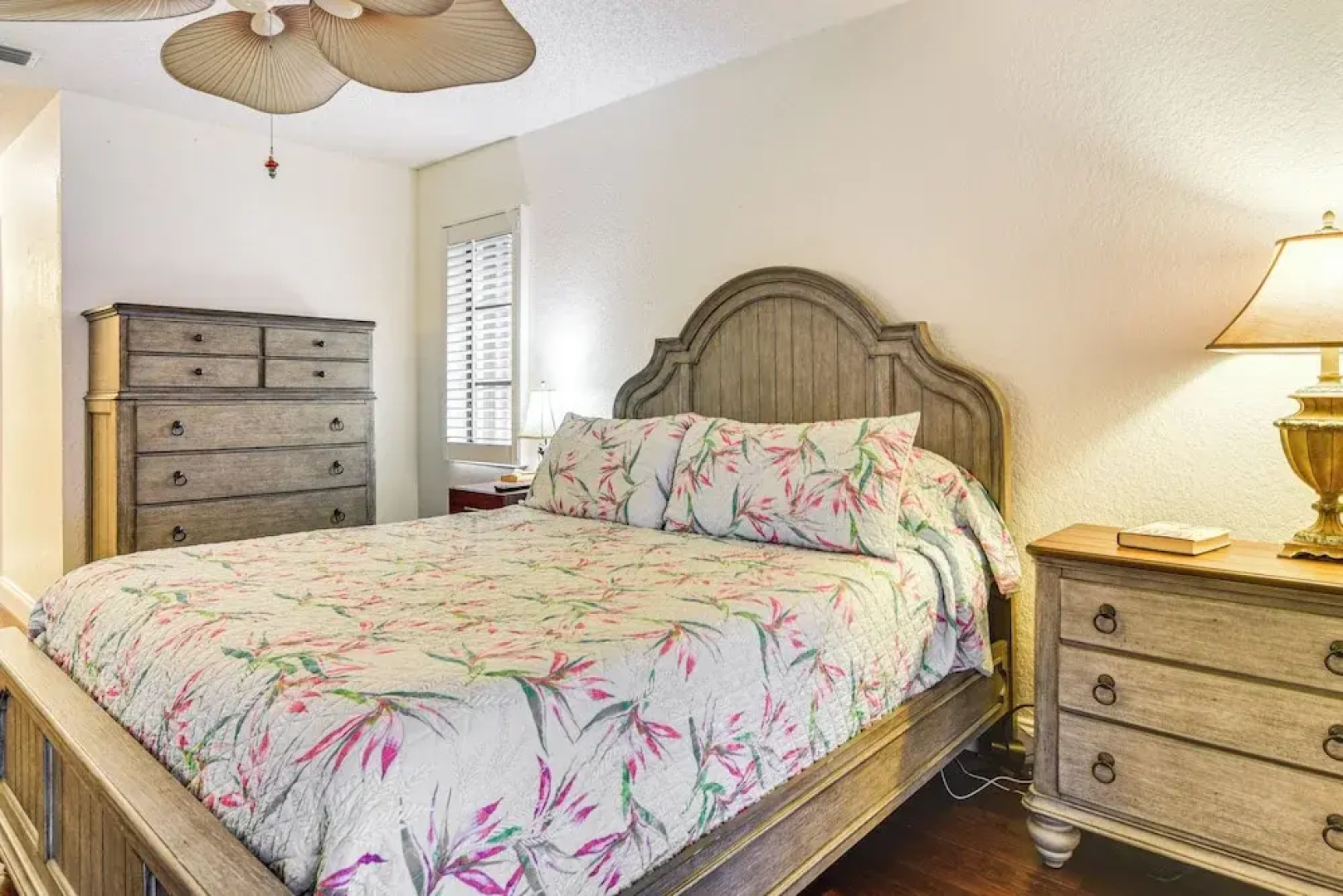 4 Mi to Beach: Sunny Seminole Home w/ Pool