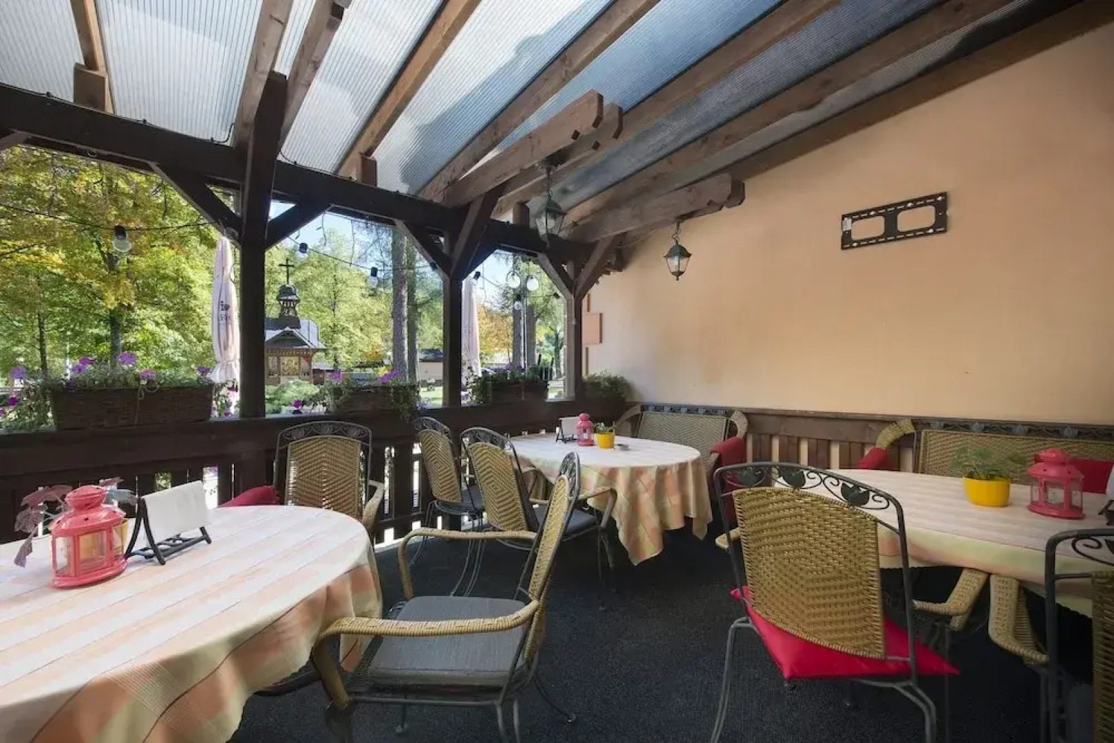 Kupele Cerveny Klastor Smerdzonka