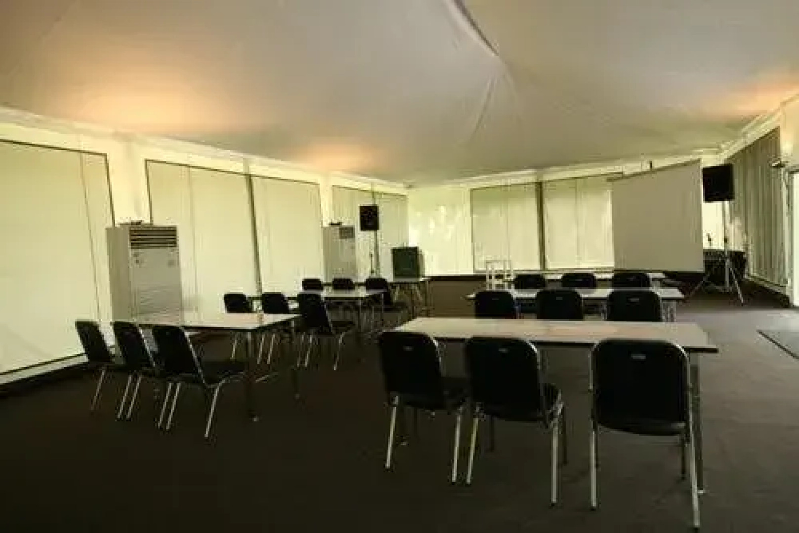 Khao Kheaw es-ta-te Camping Resort & Safari