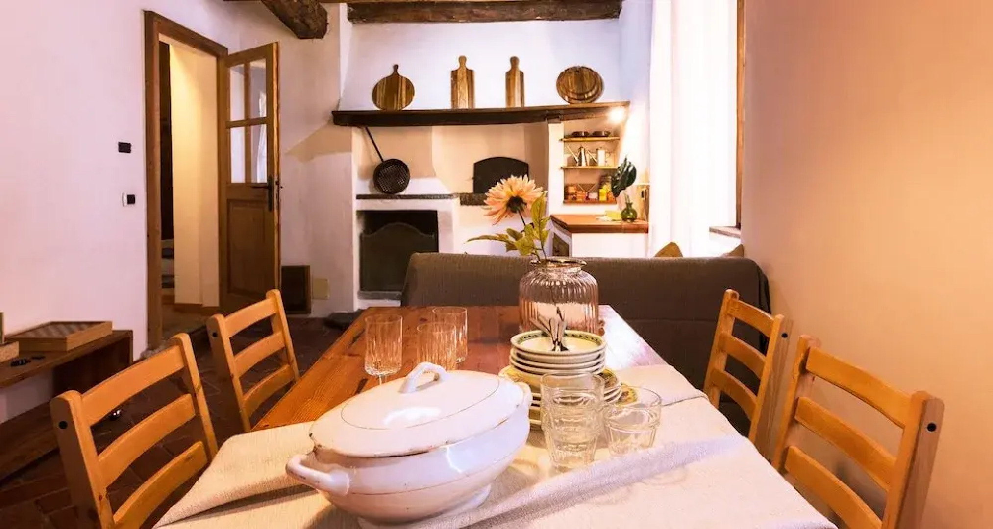 JOIVY Antica Regina del Lago di Como