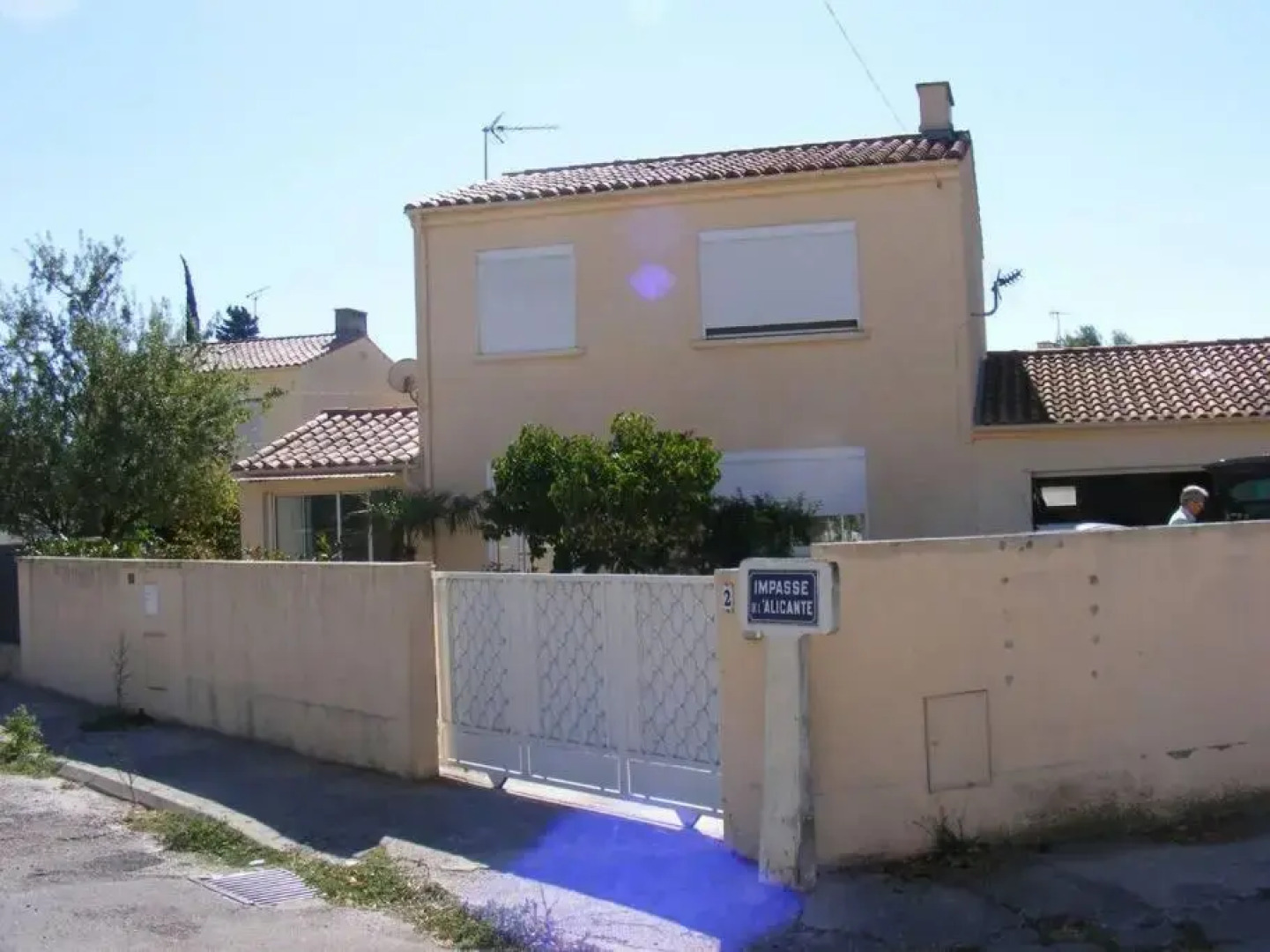 Studio et piscine au sel