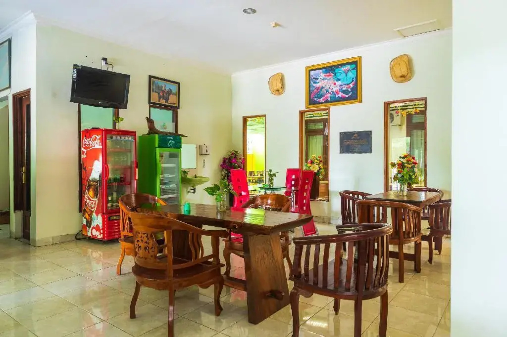 Super OYO 1682 Greenia Hotel