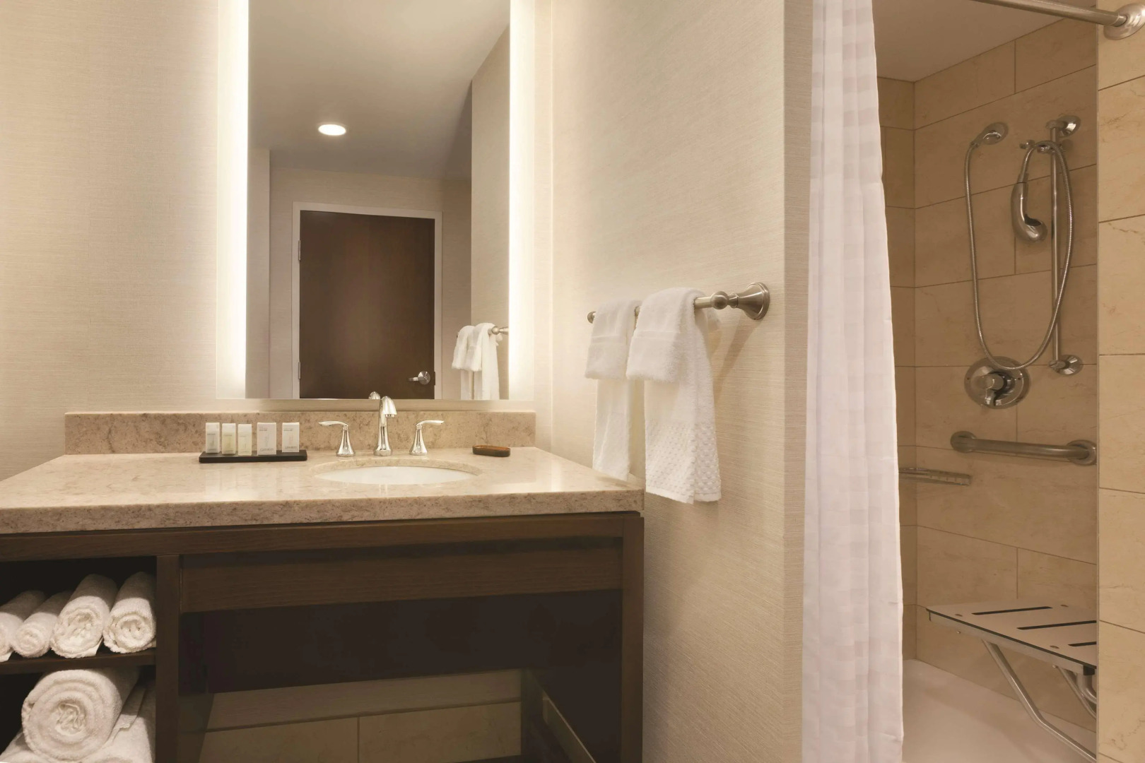 Embassy Suites by Hilton Akron Canton Airport