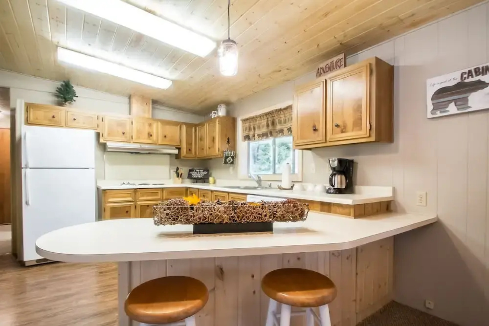 Heavenly Lake Haven Apartment 3 NW Comfy Cabins