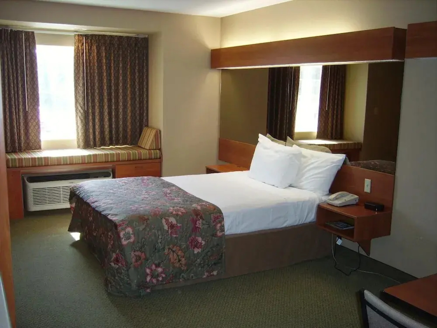 Microtel Inn & Suites By Wyndham Parry Sound