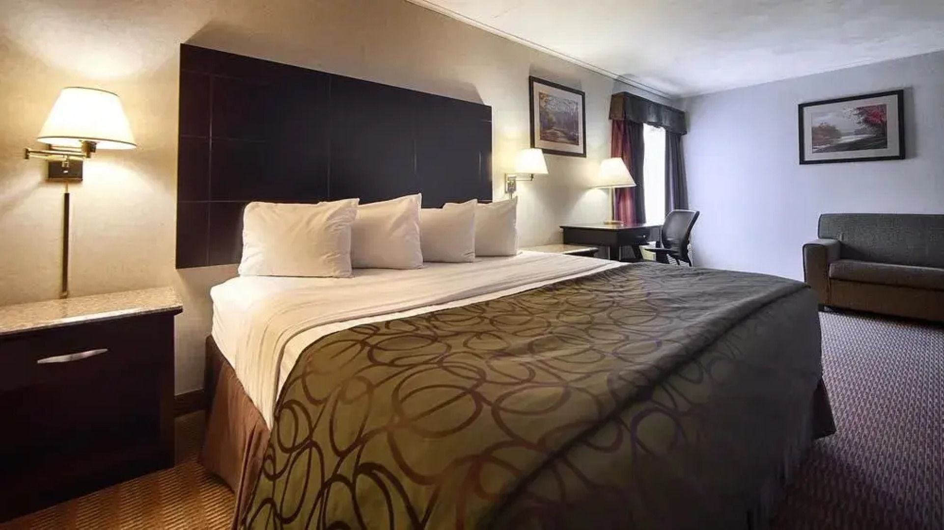 Best Western Tully Inn