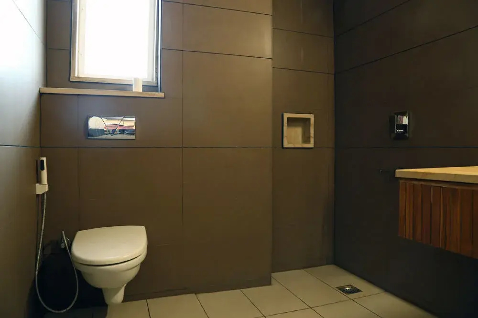 FabHotel Huda Sushant Lok