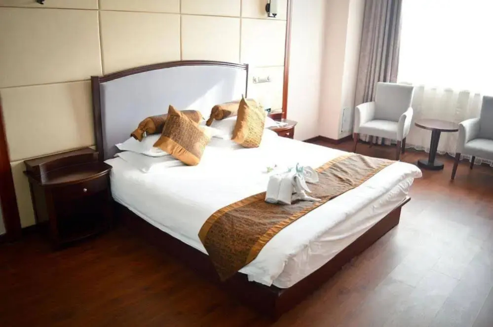 Qianyuan Jingyang Hotel