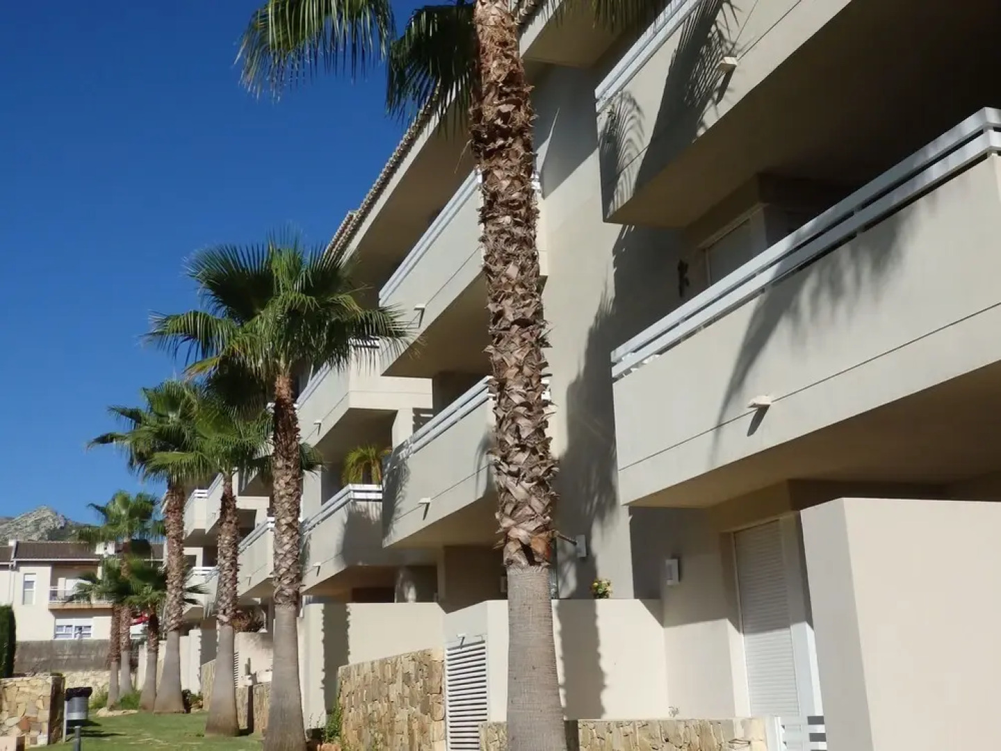 Apartment in Beautiful Urbanization With Lovely Terrace and Swimming Pool