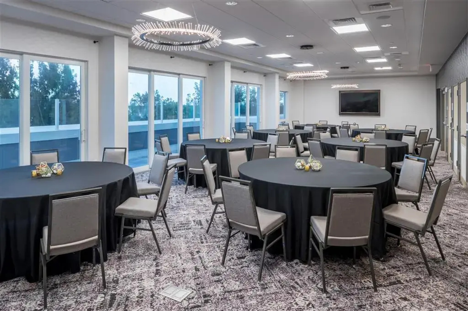 Home2 Suites by Hilton Cape Canaveral Cruise Port, FL