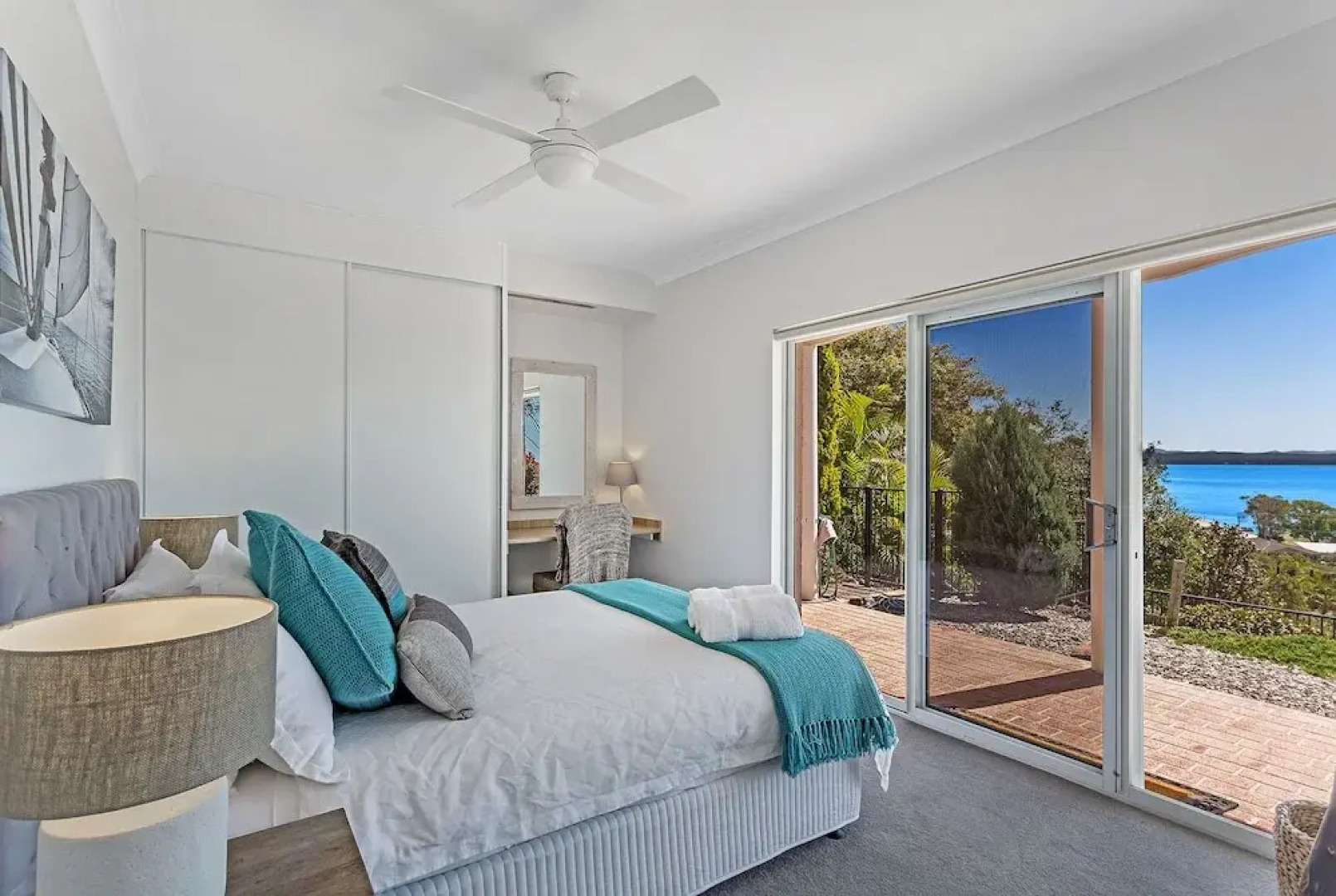 Phuza Maningi, 17 Myan Close