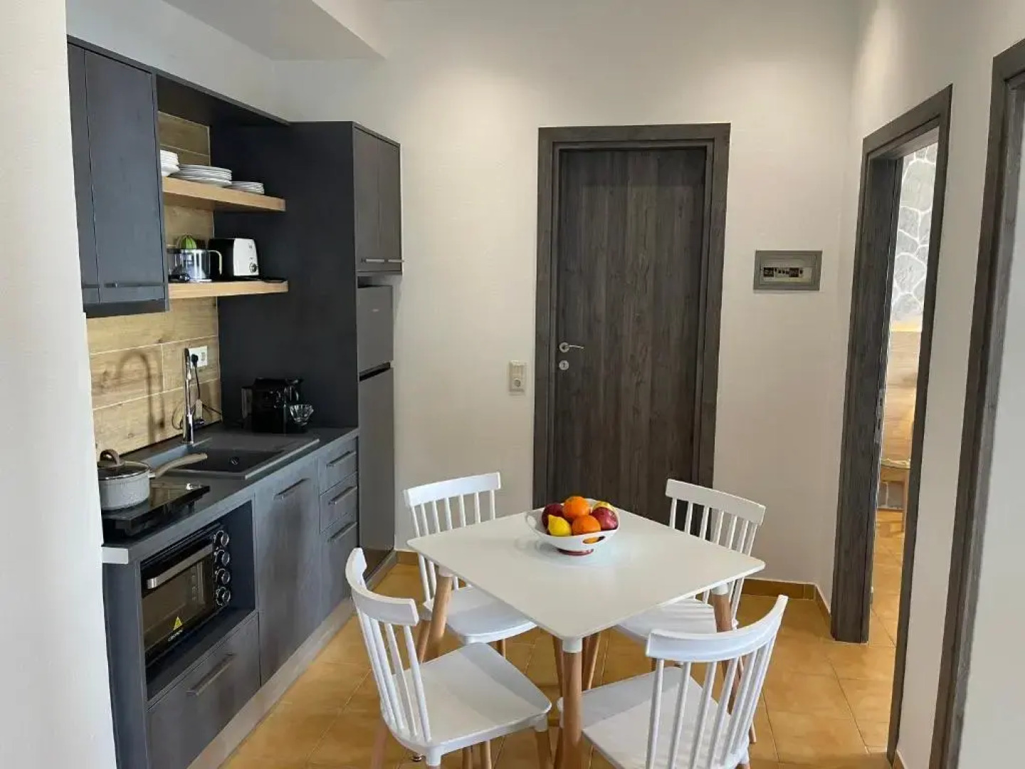 Vladimiros Apartments