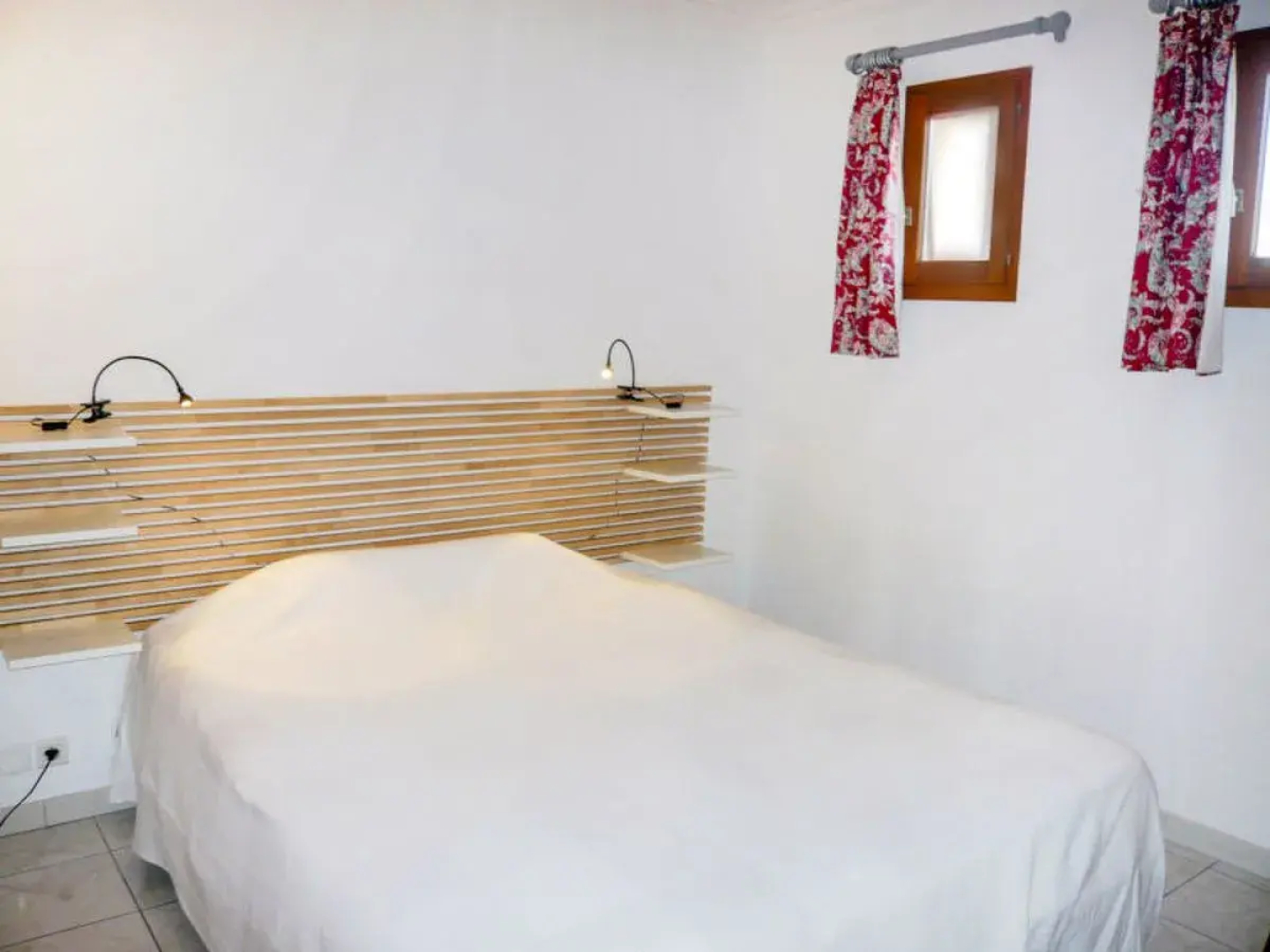 Les Cèdres