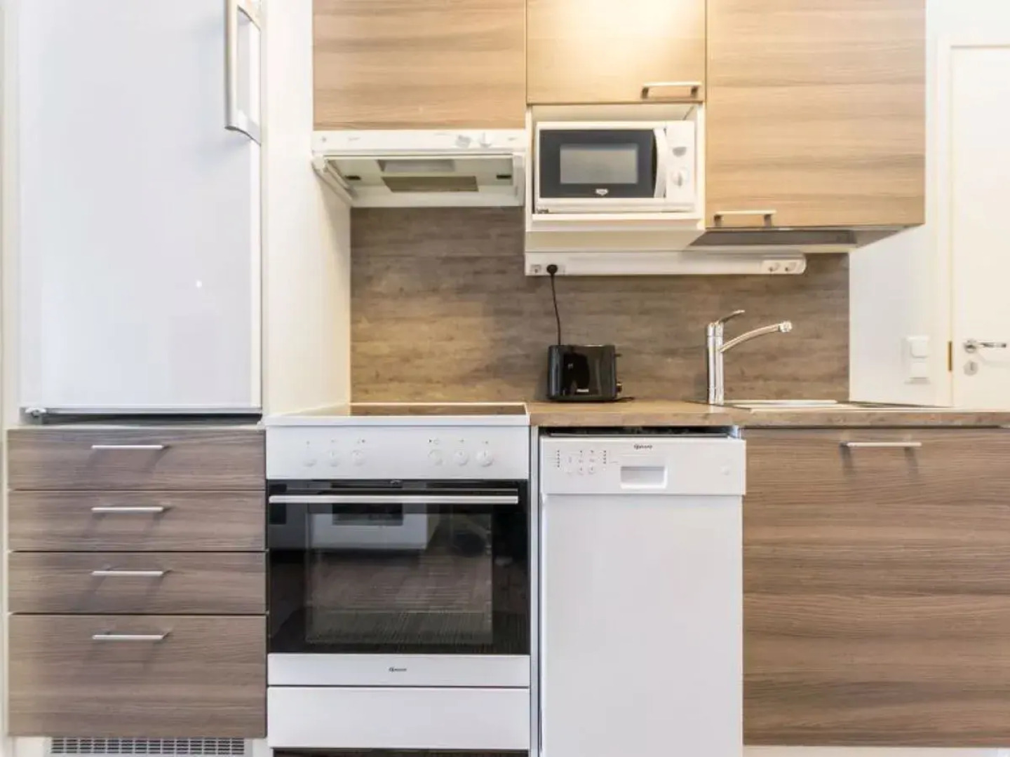 Skivillas 61 ukkohalla (b8)