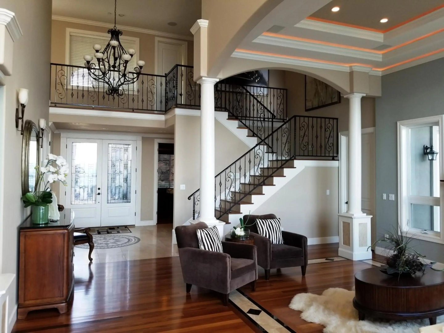 Redondo waterfront house with a private room