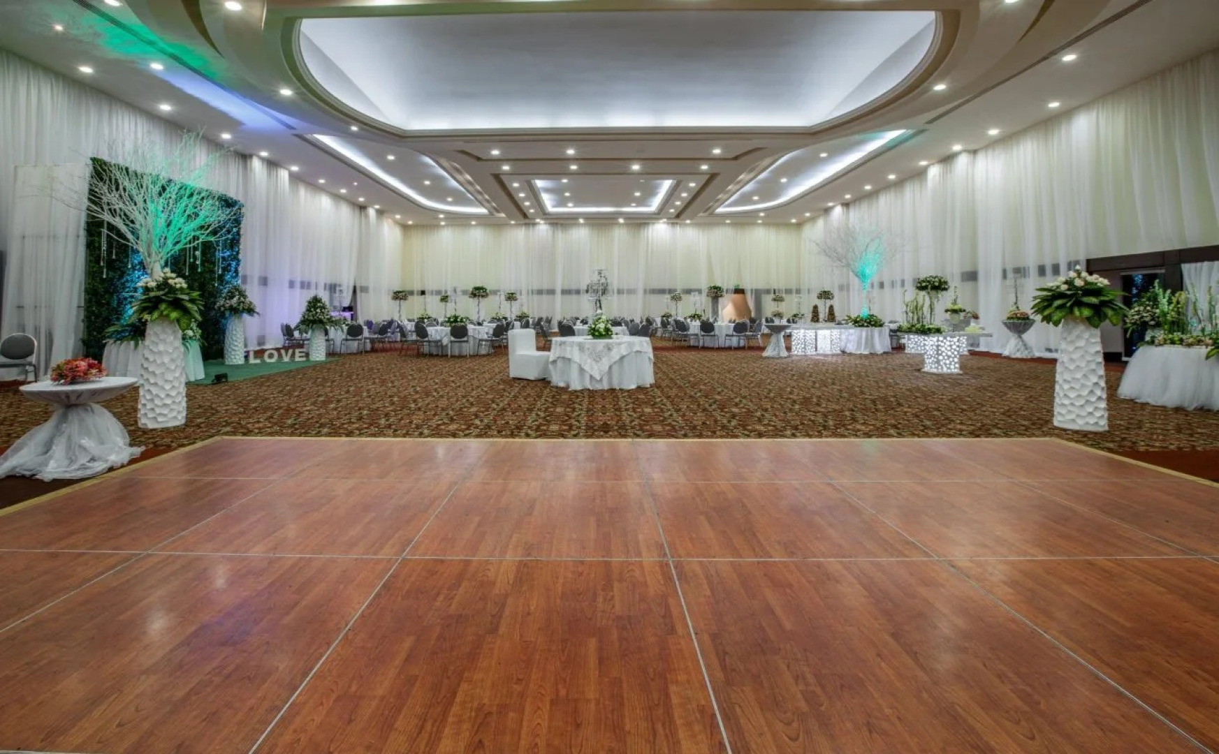 Maruma Hotel and Casino