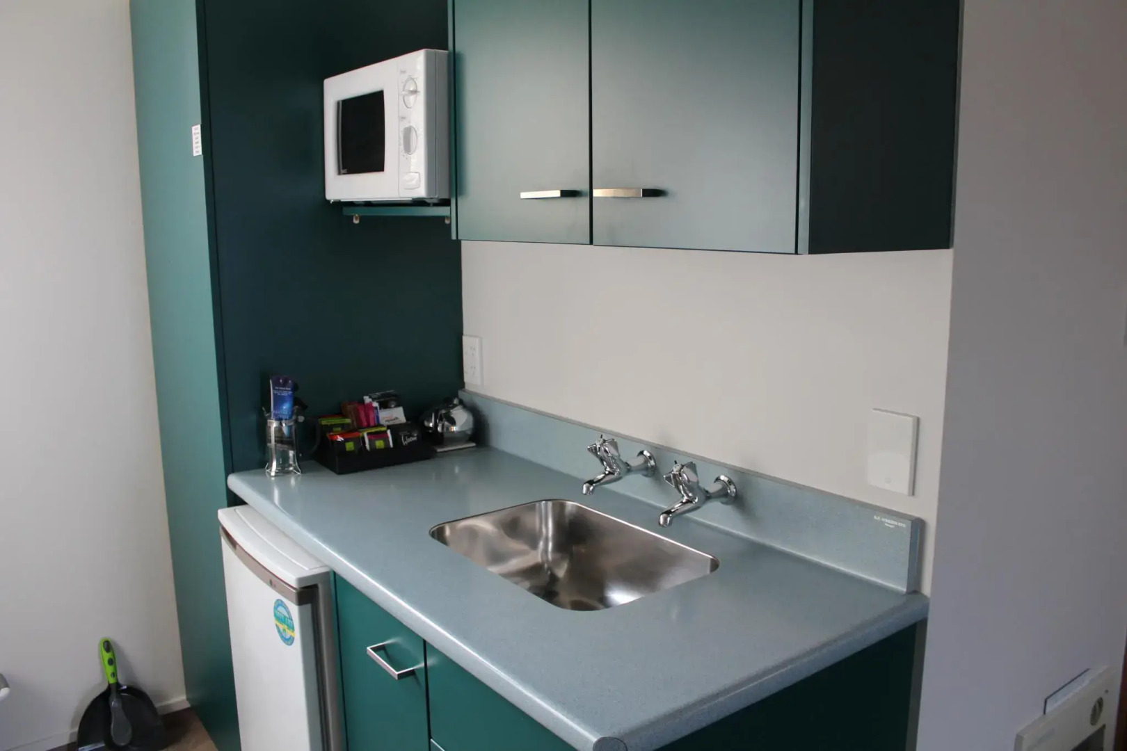 ASURE Ambassador Motor Lodge