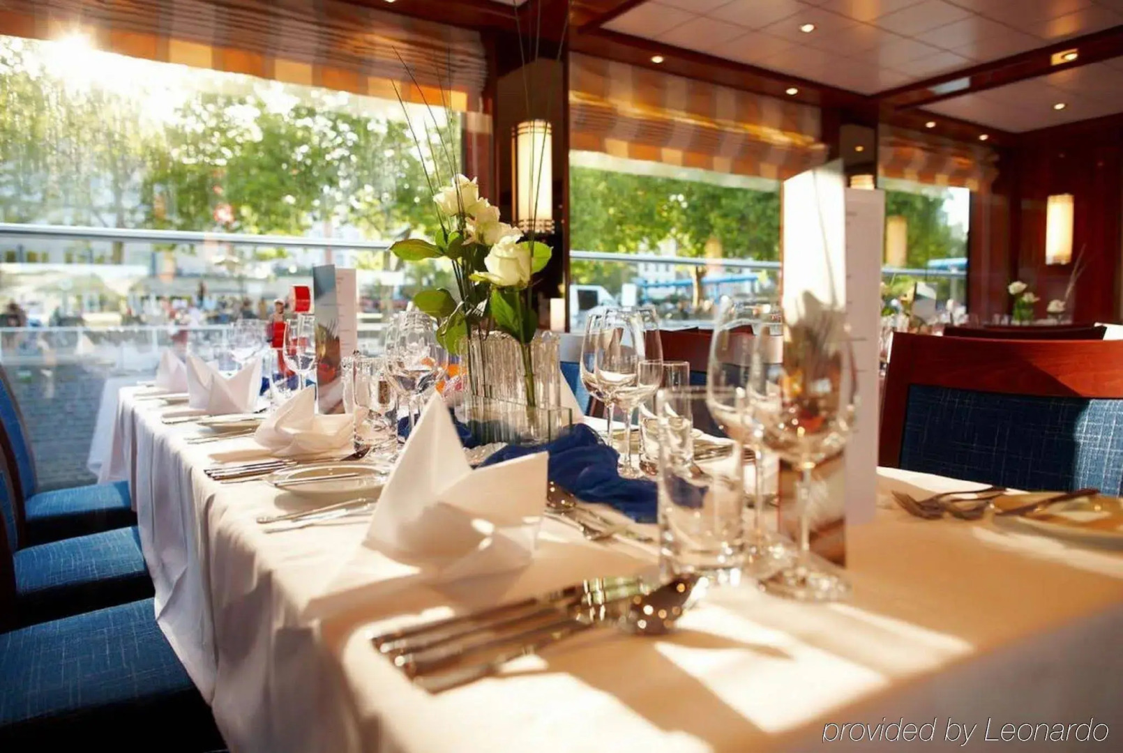 FairCruise Deluxe Hotelship Cologne