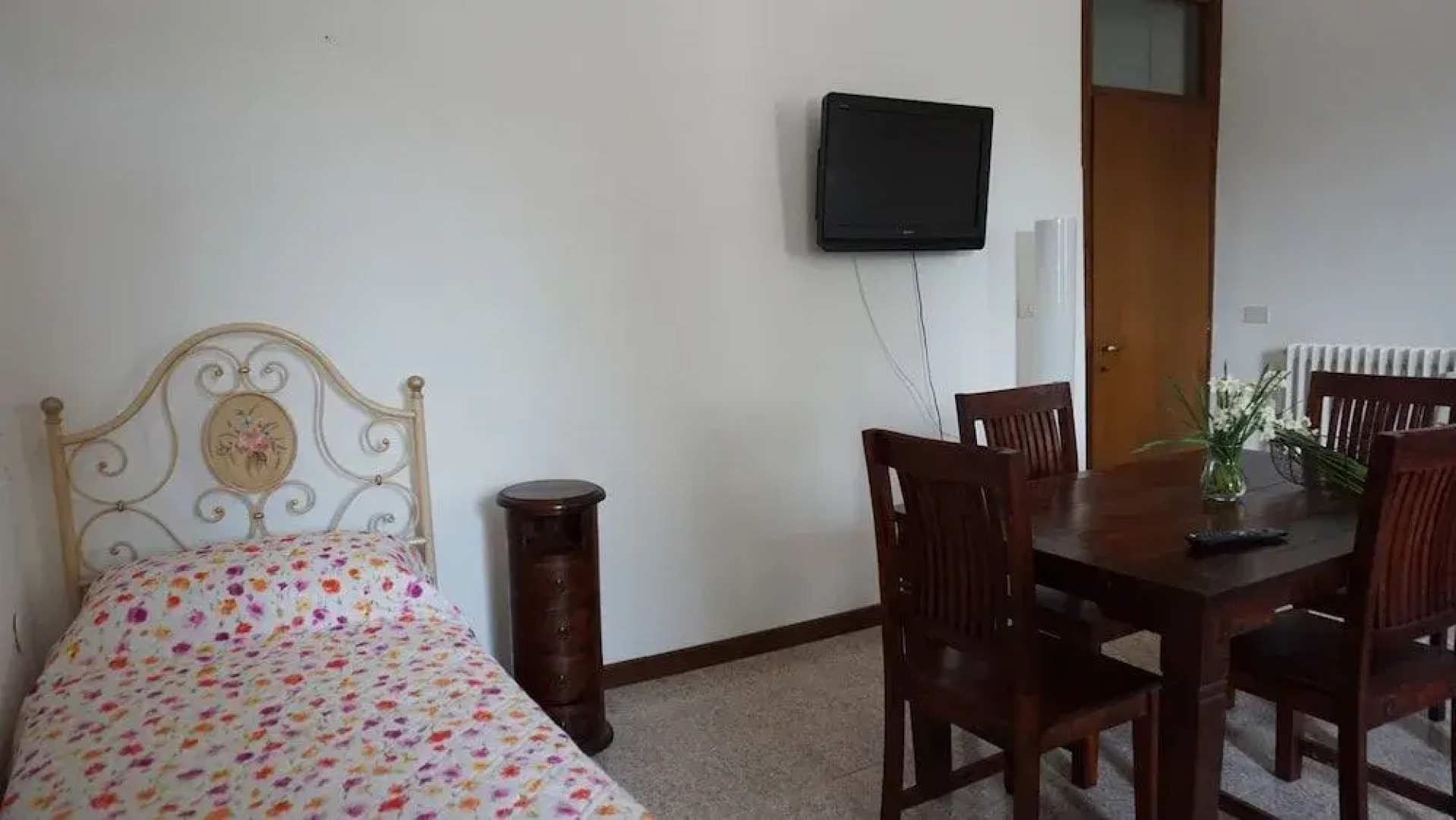 L'Abete Rosso Sul Po