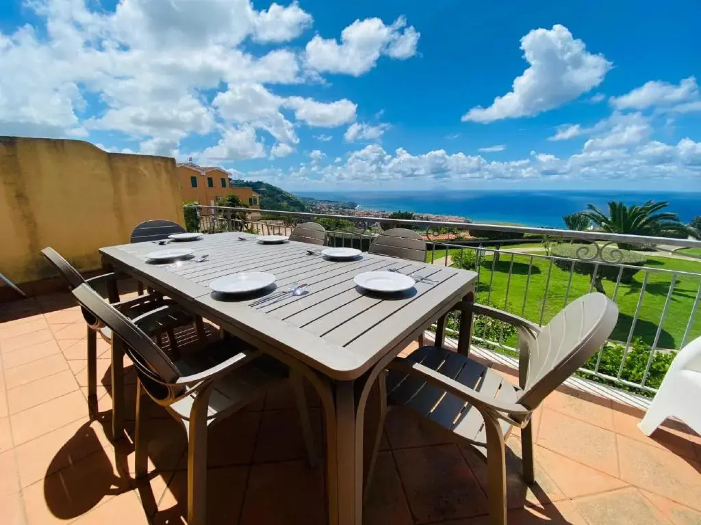 Marasusa Apartment Sunset