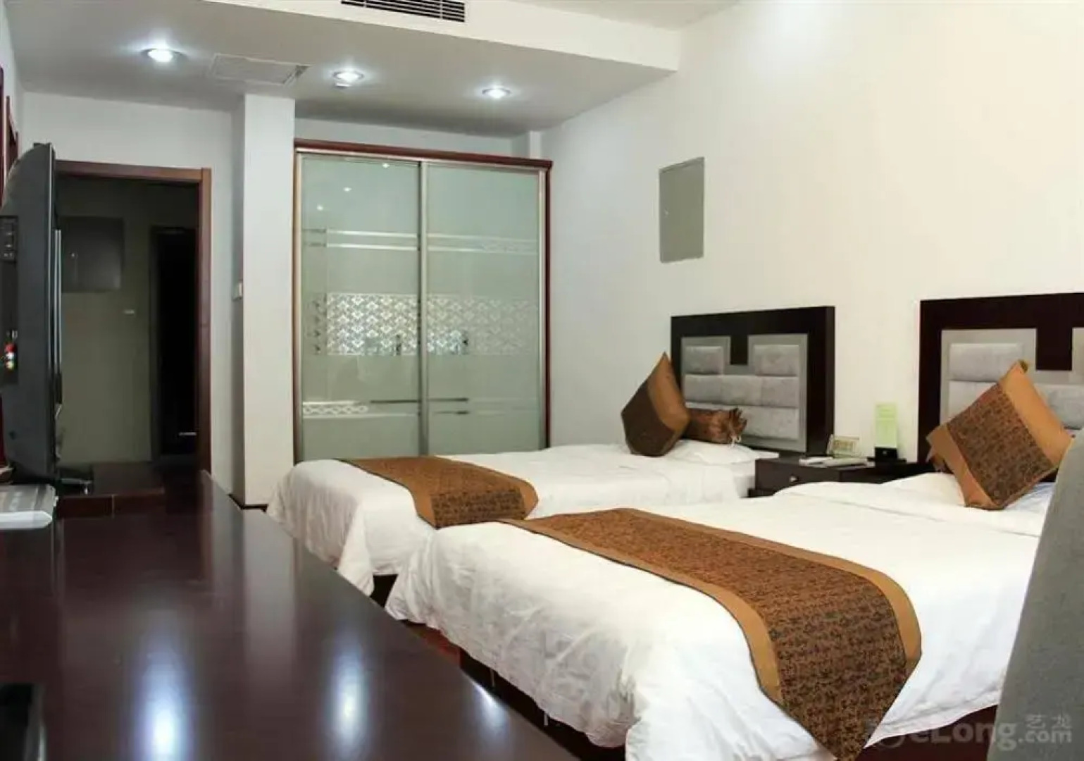 Qianyuan Jingyang Hotel