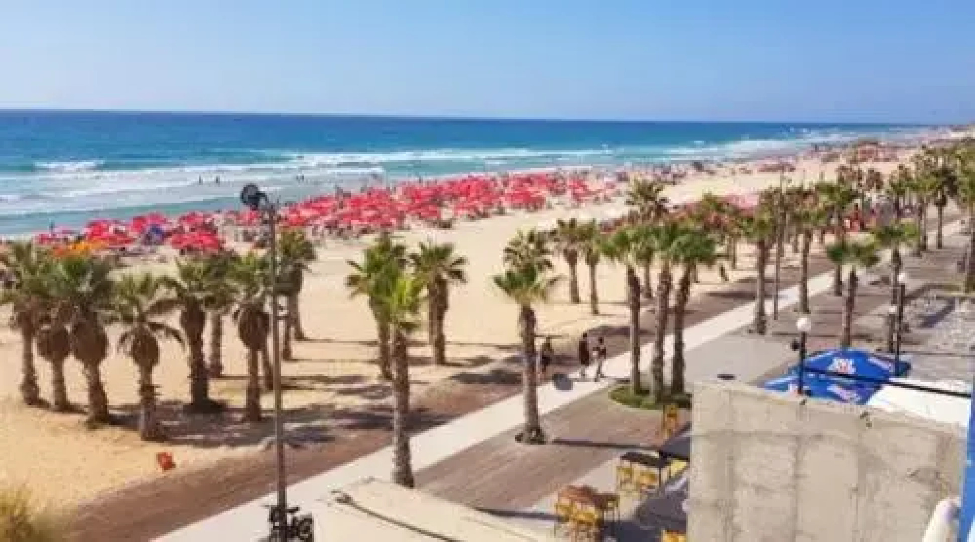 Colony Beach Bat Yam Apartments