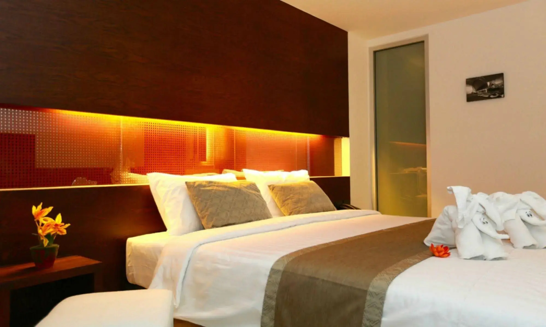 Collection O The Bangkok Airport Link Suite