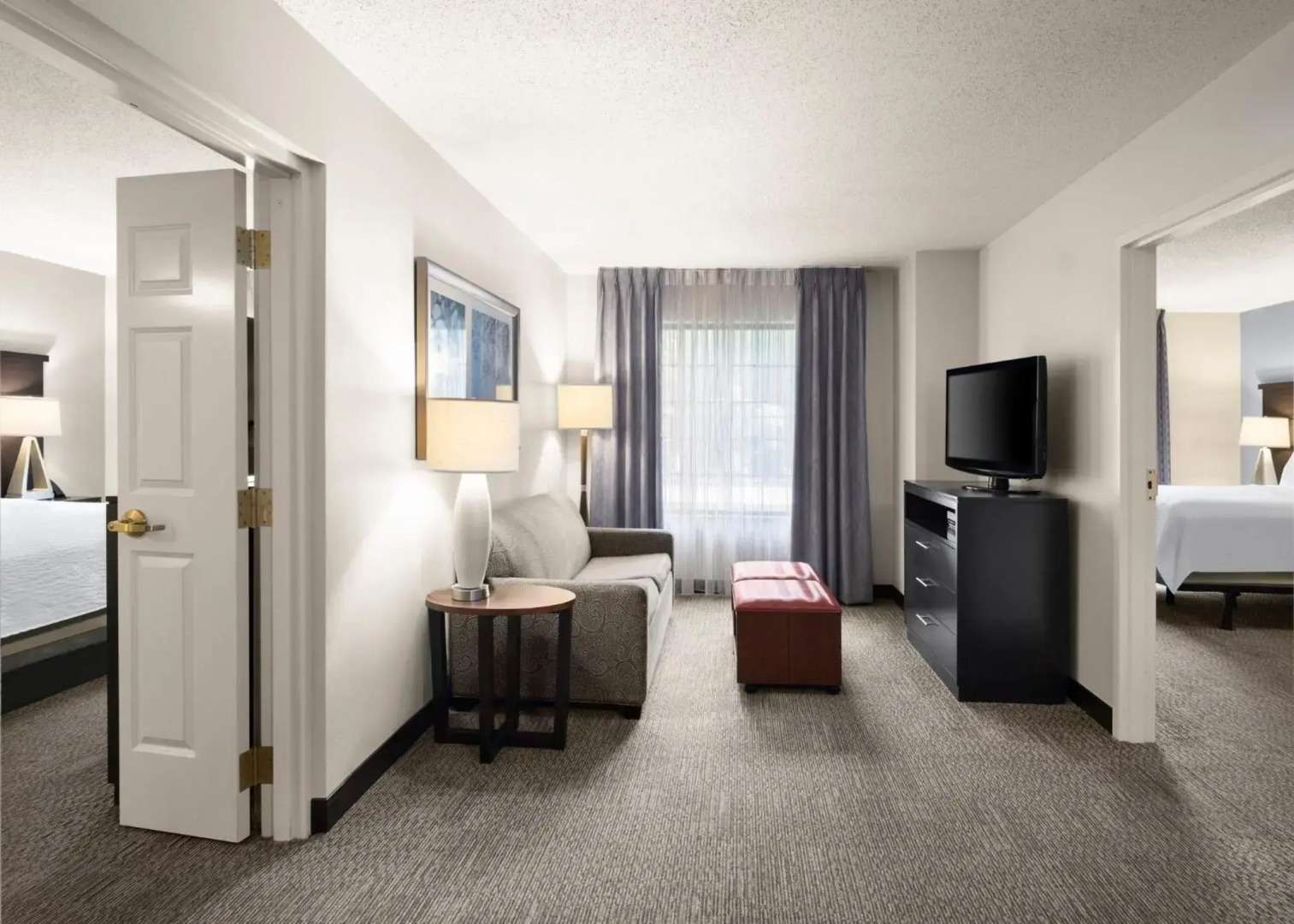 Staybridge Suites Indianapolis-Airport by IHG