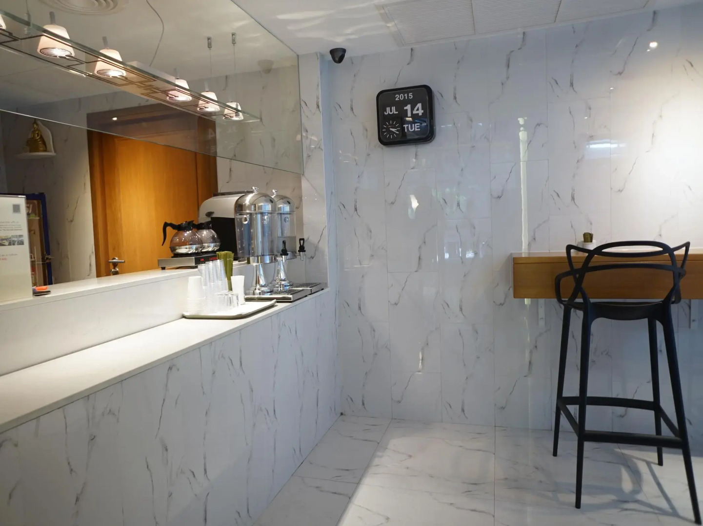 S Box Sukhumvit Hotel