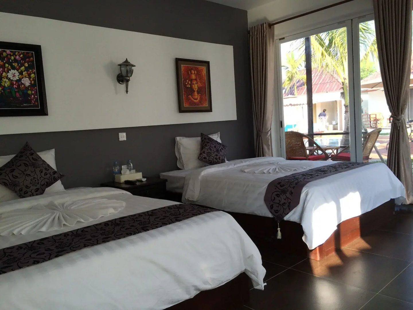 Sea Breeze Resort