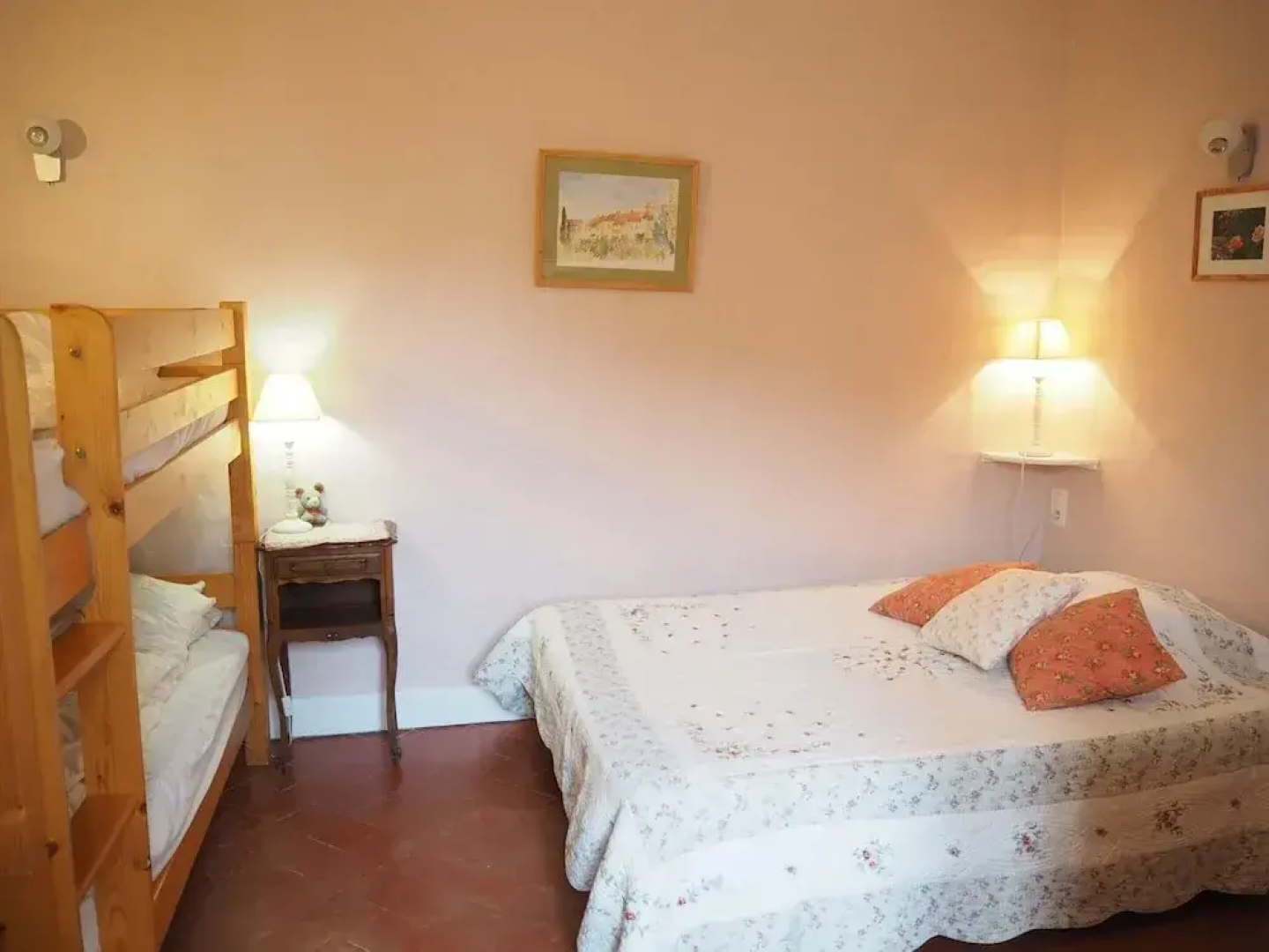 Charming Provencal Holiday Home With Garden