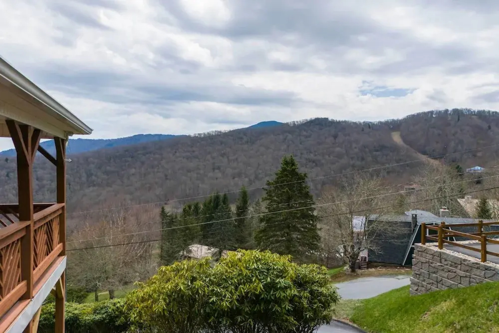 8 Mi to Sugar Mountain Resort: Seven Devils Home