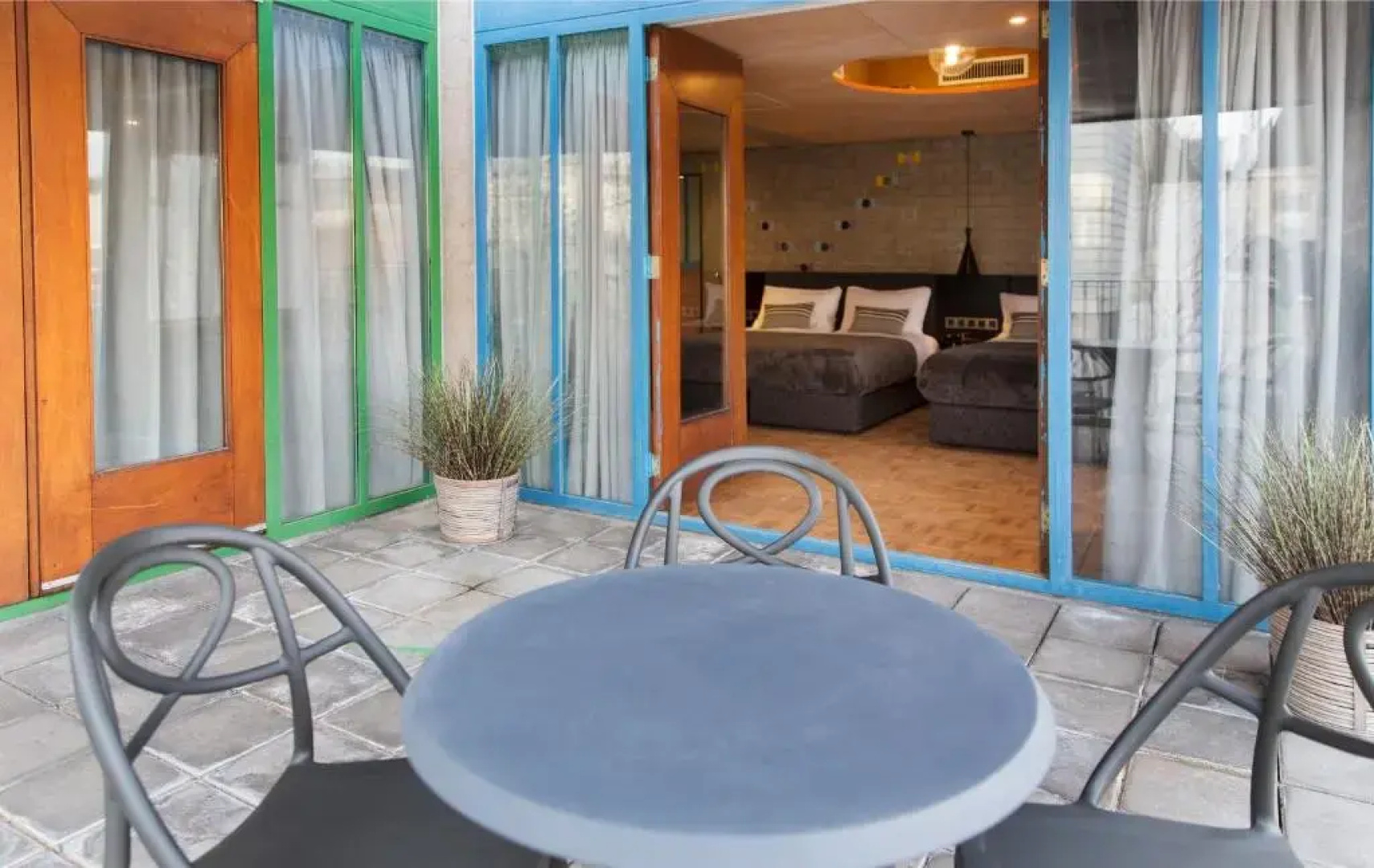 Quentin Zoo hotel