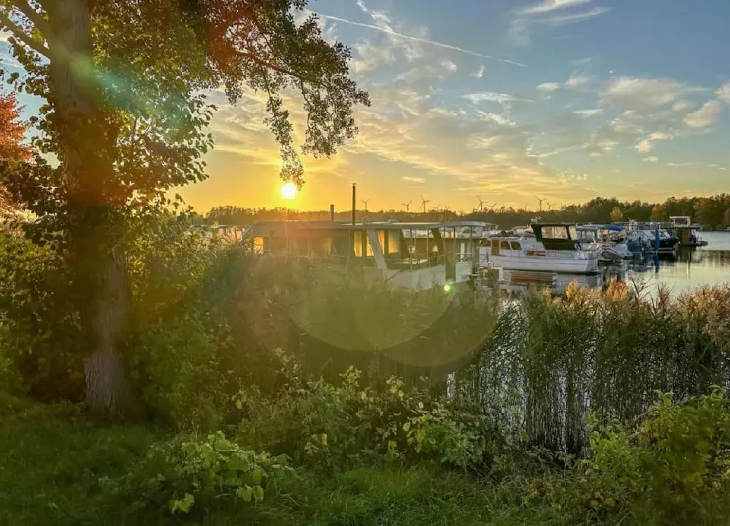 Hausboot am Prerauer Stich in Zehdenick