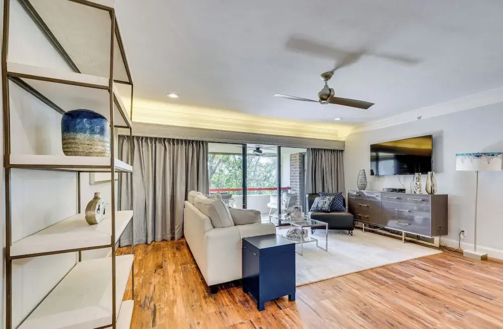 8 Mi to Honeymoon Island: Golf Getaway w/ Balcony!