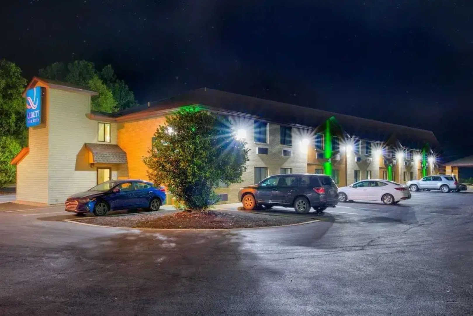 Quality Inn & Suites Metropolis I-24