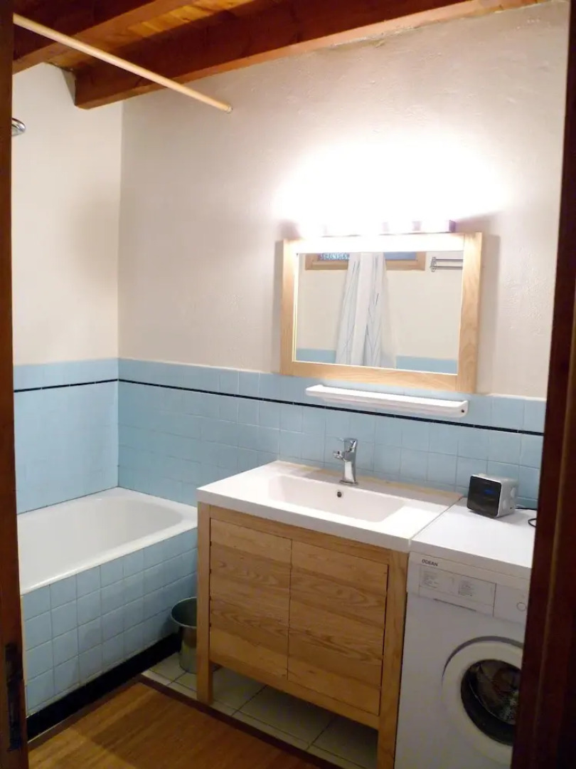 House With 3 Bedrooms in Espousouille, With Wonderful Mountain View an