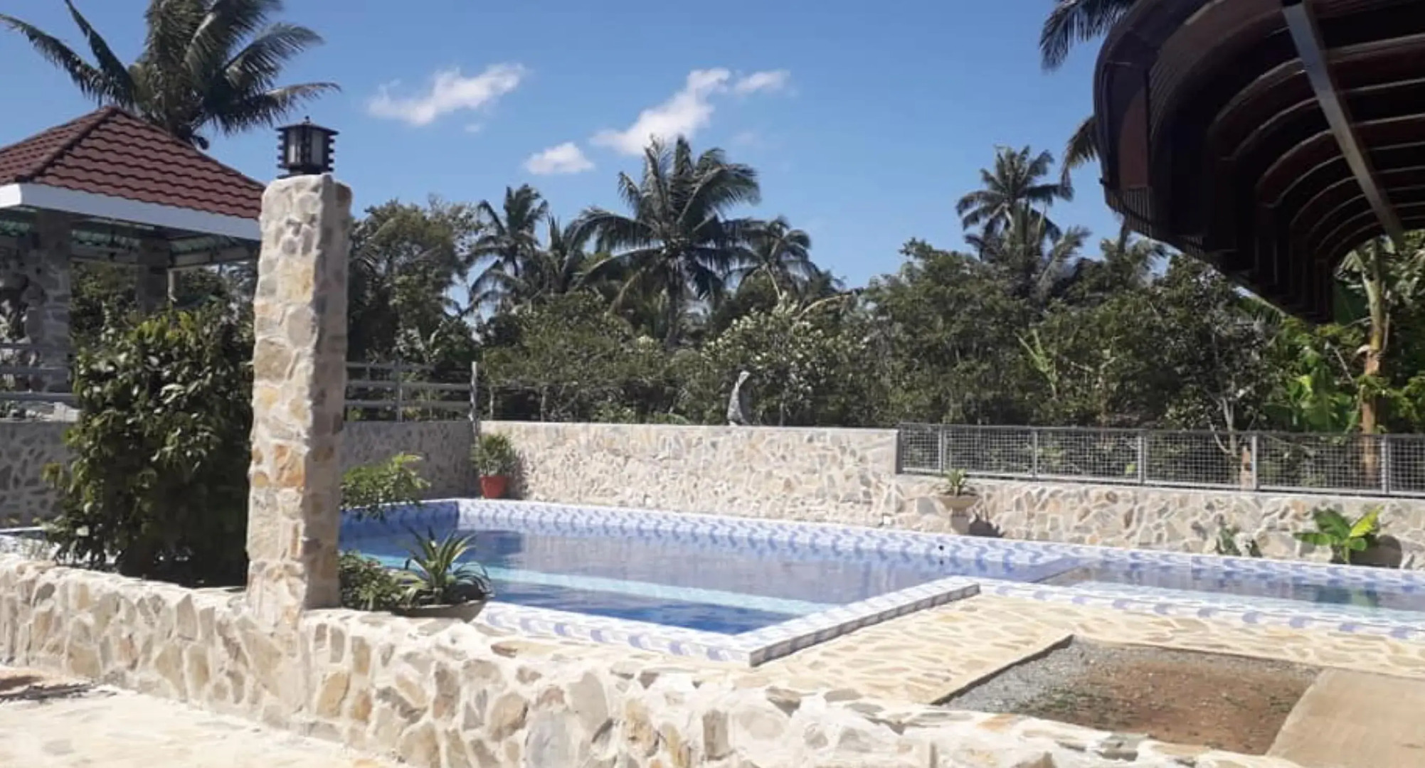 OYO 784 Crisol Garden Cafe and Resort