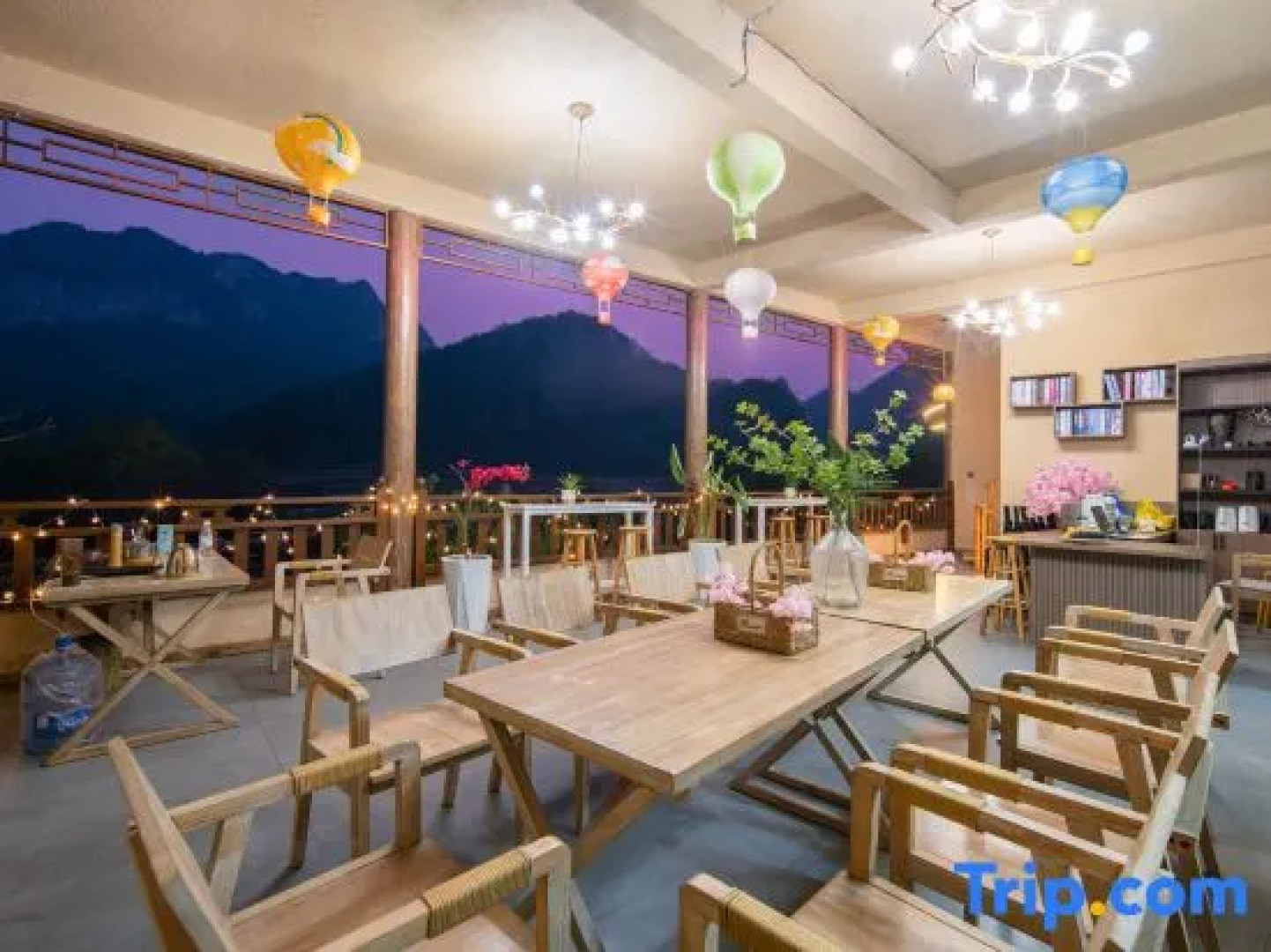 guangnan bamei moxi inn