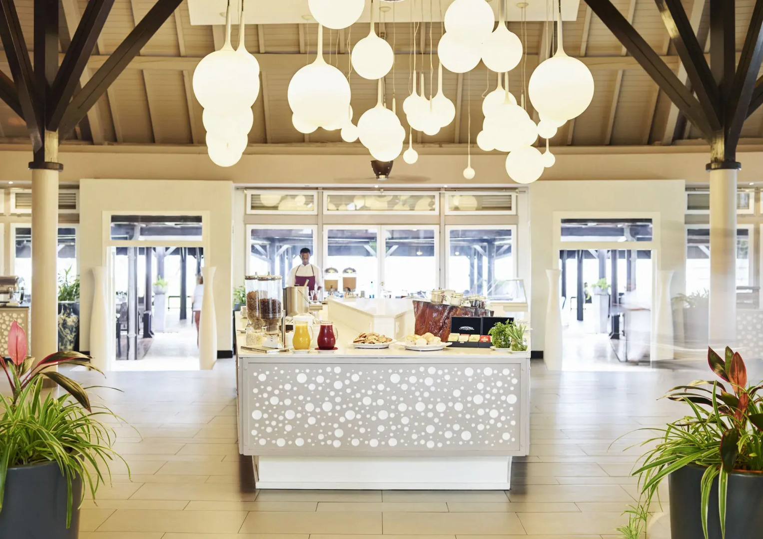 Отель Lux* Saint Gilles