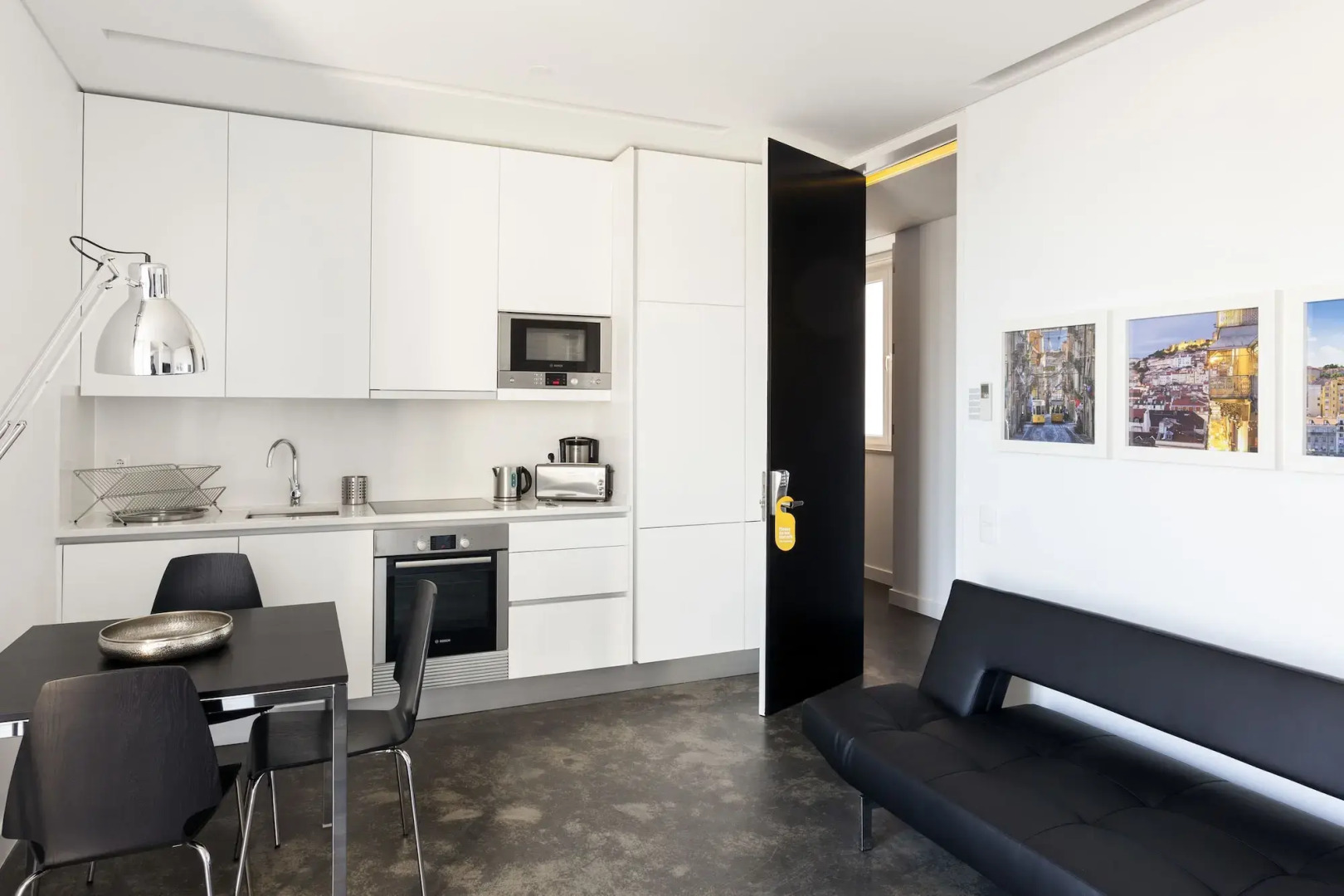 Hello Lisbon Santa Apolónia