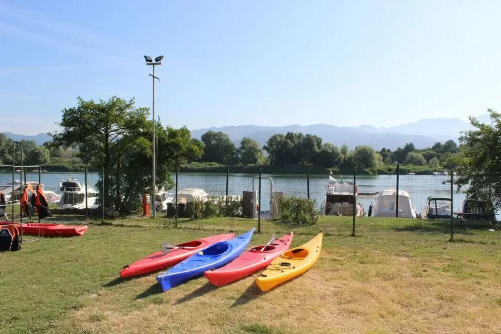 Comfort Mobilehome Camping 6-bed Ameglia