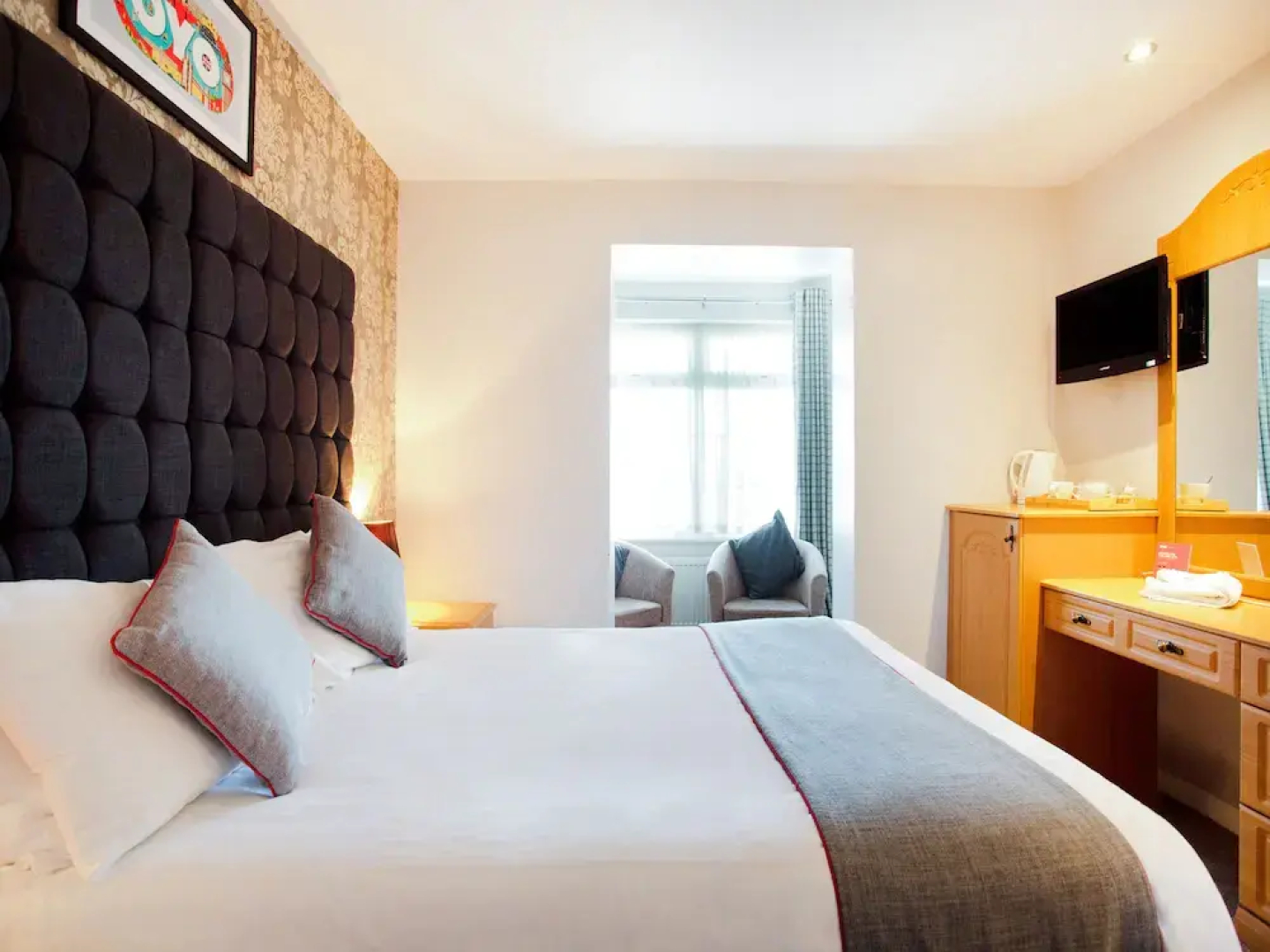 Chilton Country Pub & Hotel