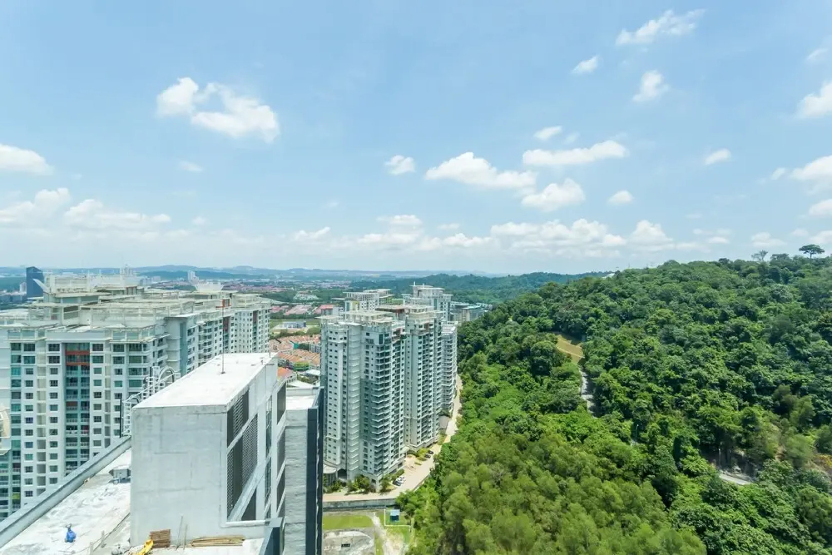 Mono Suites @ Empire Damansara