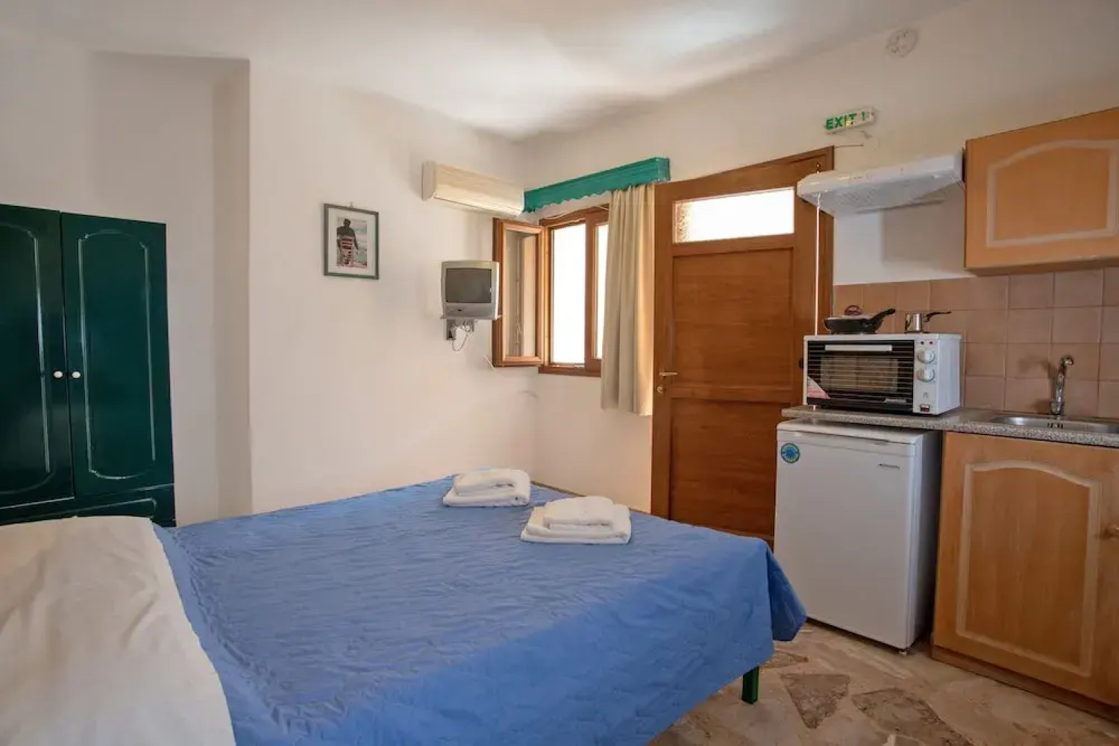 Kleoni Club Hotel & Apartments