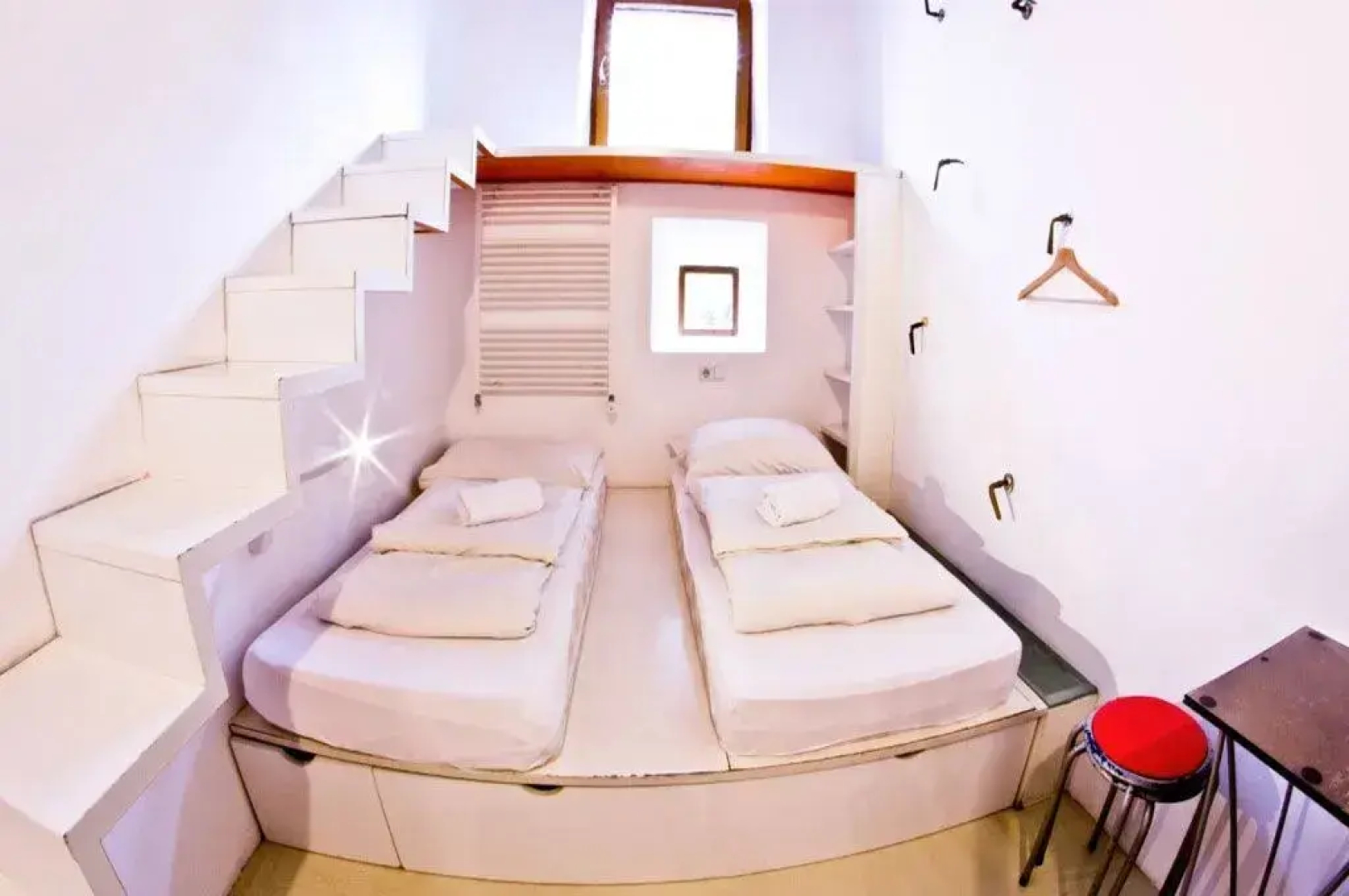 Hostel Javni Zavod Mekinjski Samostan