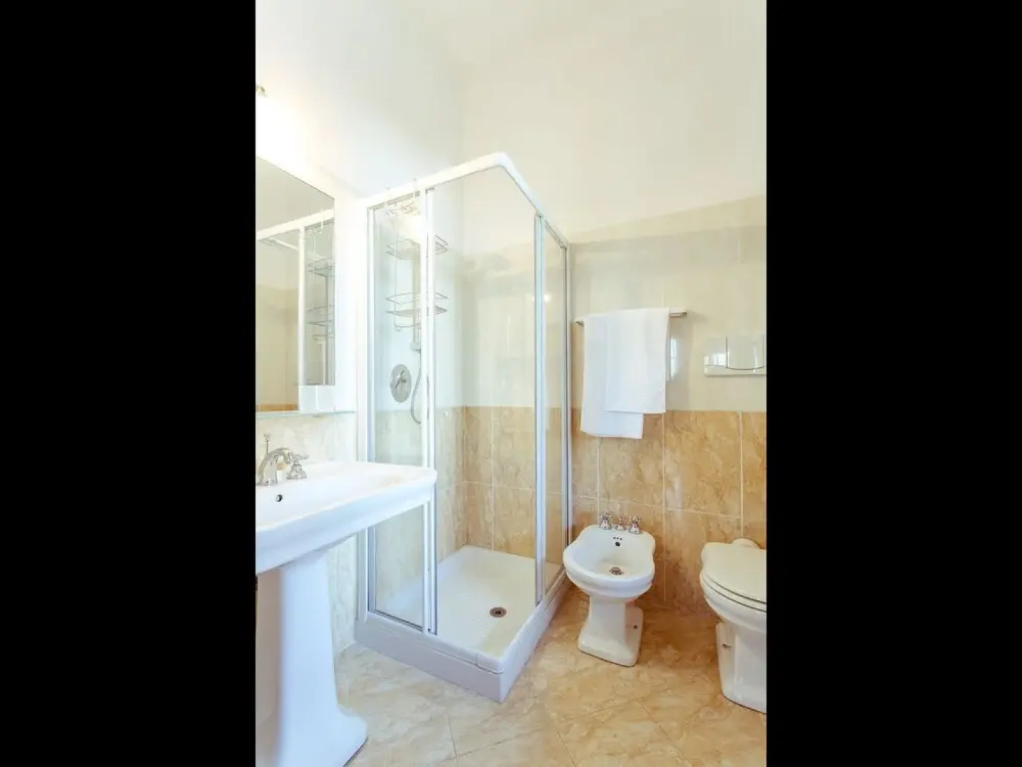 Cozy Holiday Home In Manerba del Garda With Pool